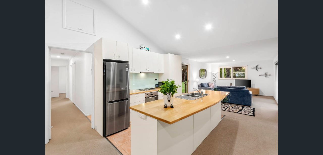 Property Gallery Thumbnail 4