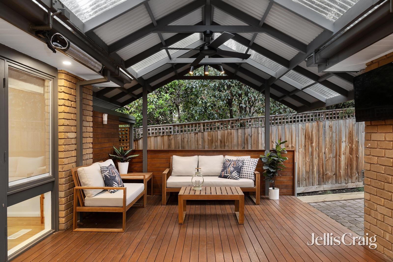62 Avandina Crescent, Greensborough image 13