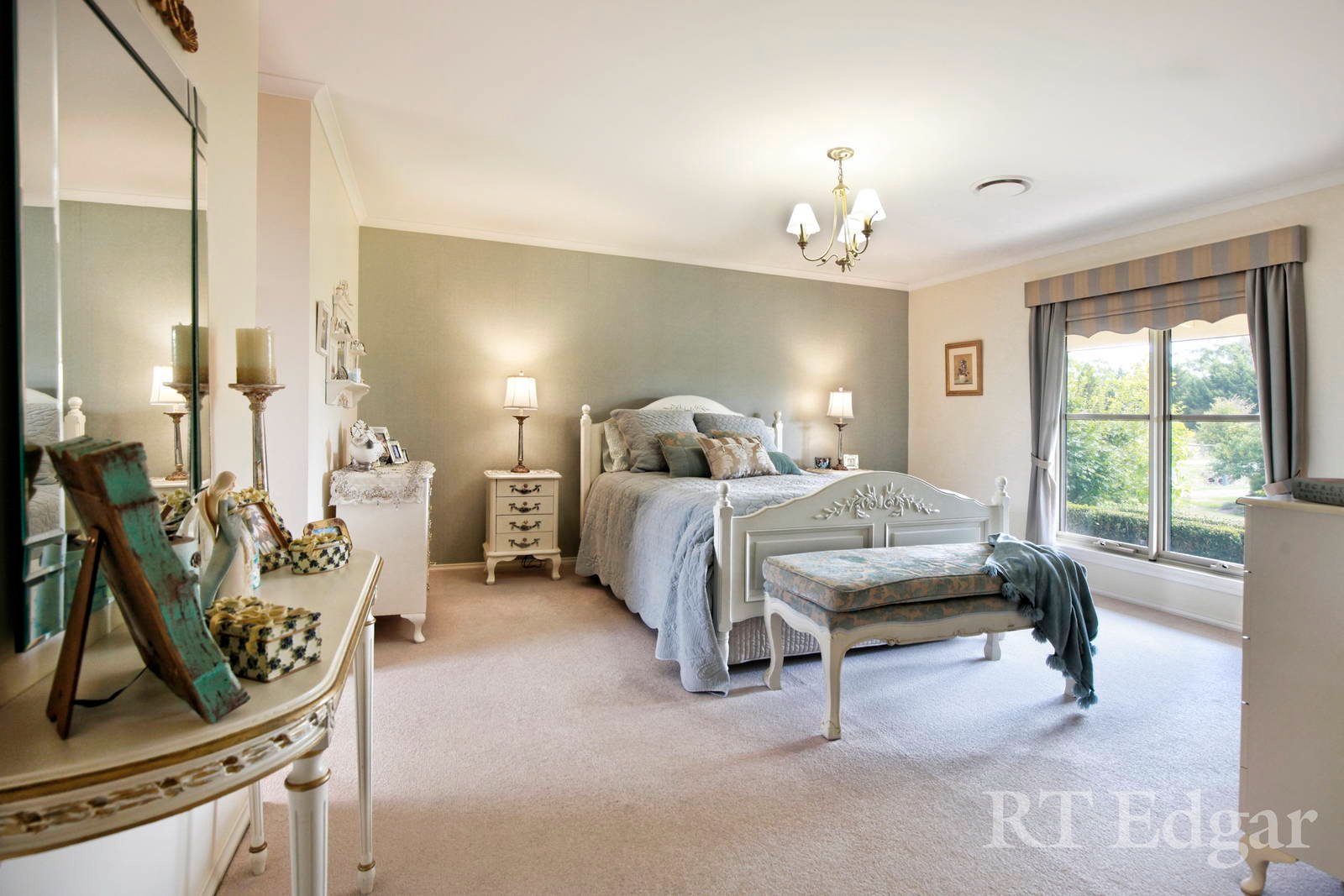 Property Gallery Thumbnail 10