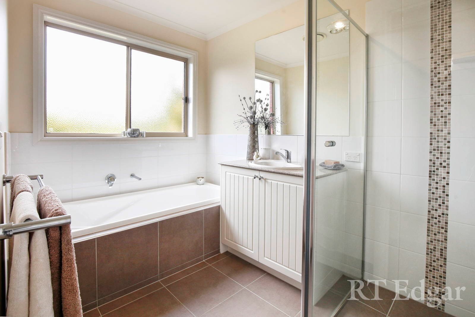 Property Gallery Thumbnail 14