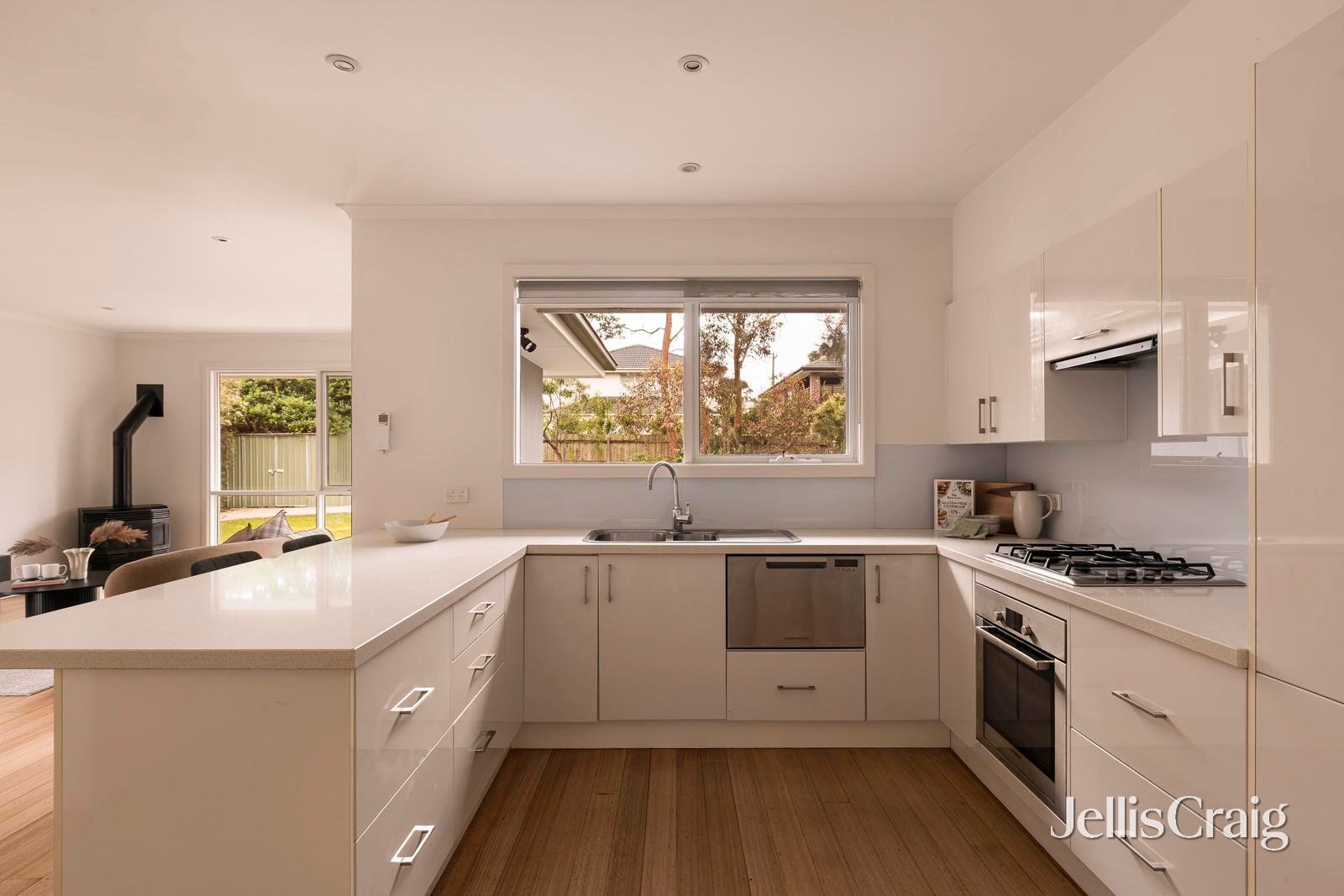 62 Beatty Street, Ivanhoe image 10