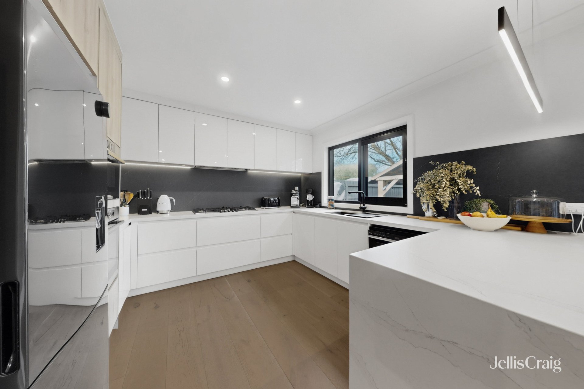 62 Canterbury Road, Camberwell image 5