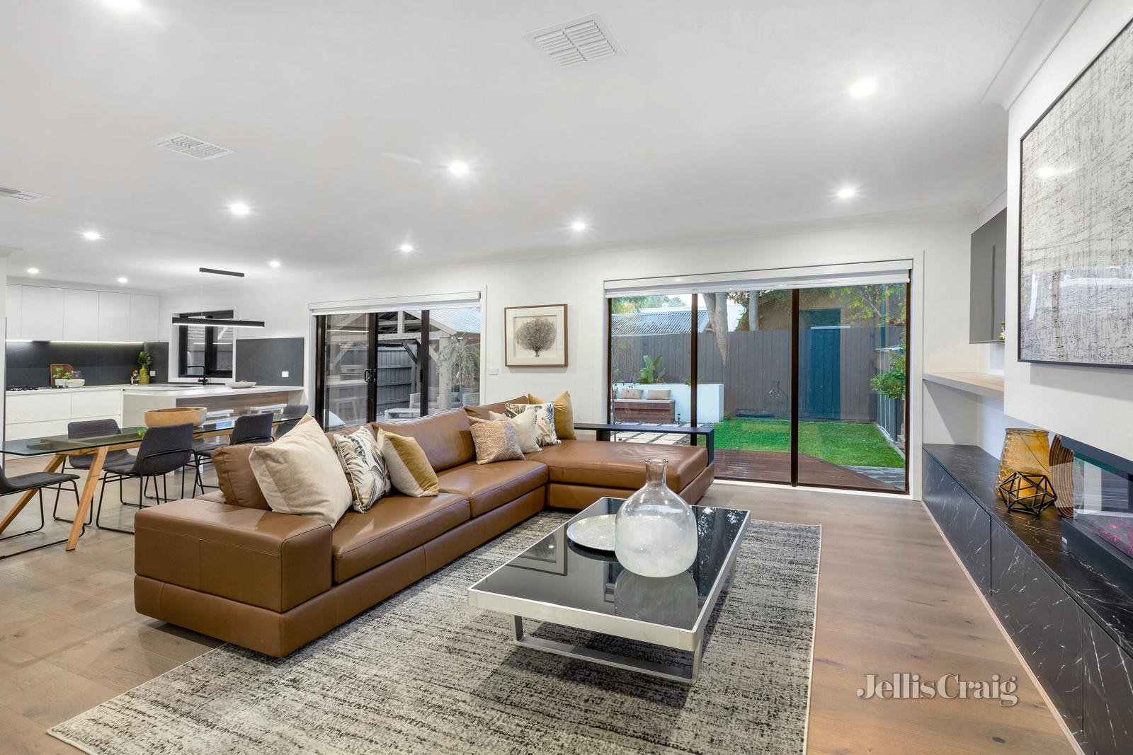 62 Canterbury Road, Camberwell image 2