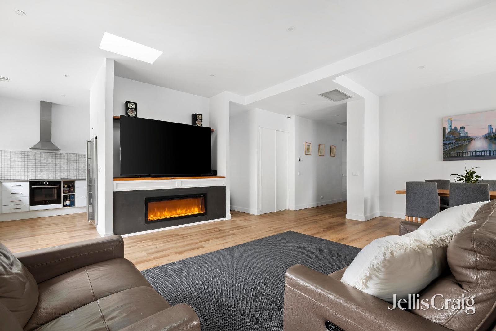 62 Childers Street, Kew image 2