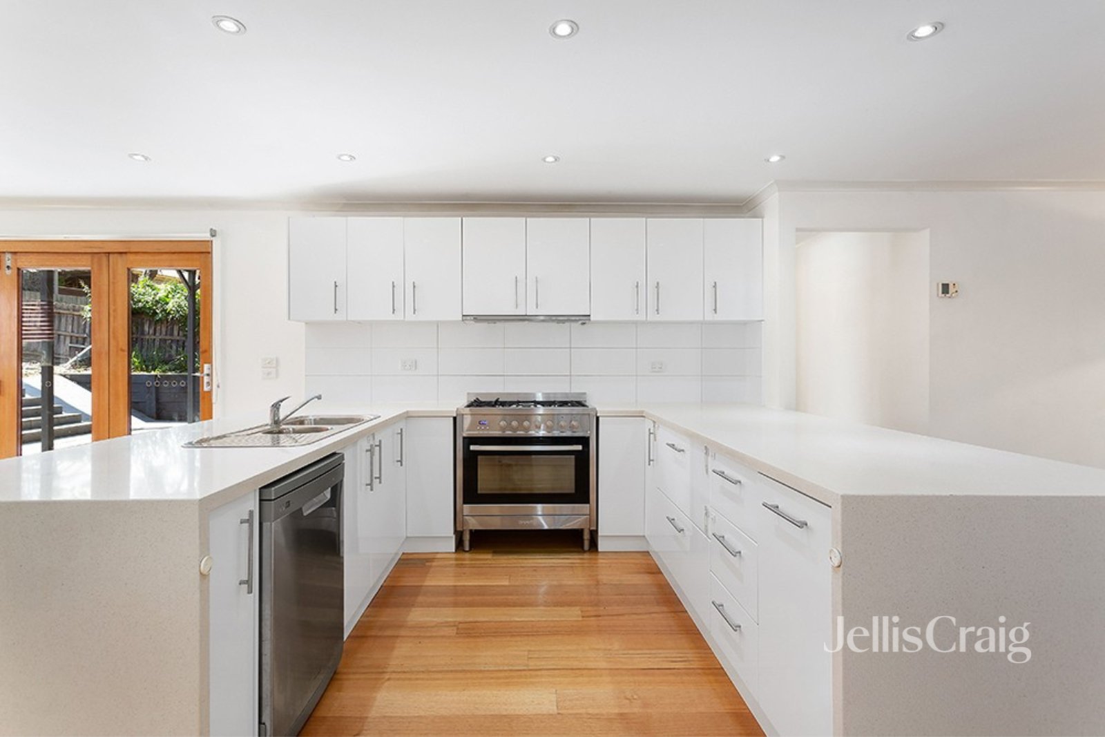 62 Clyde St, Diamond&nbsp;Creek image 3