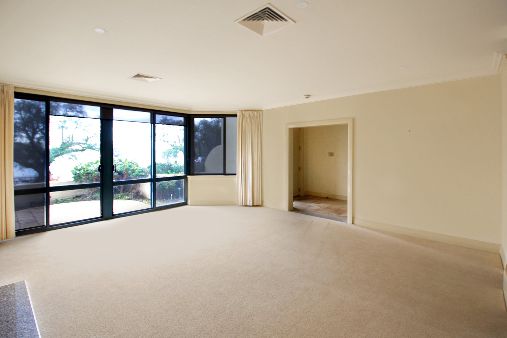 62 Eastern Beach Road, Geelong image 5