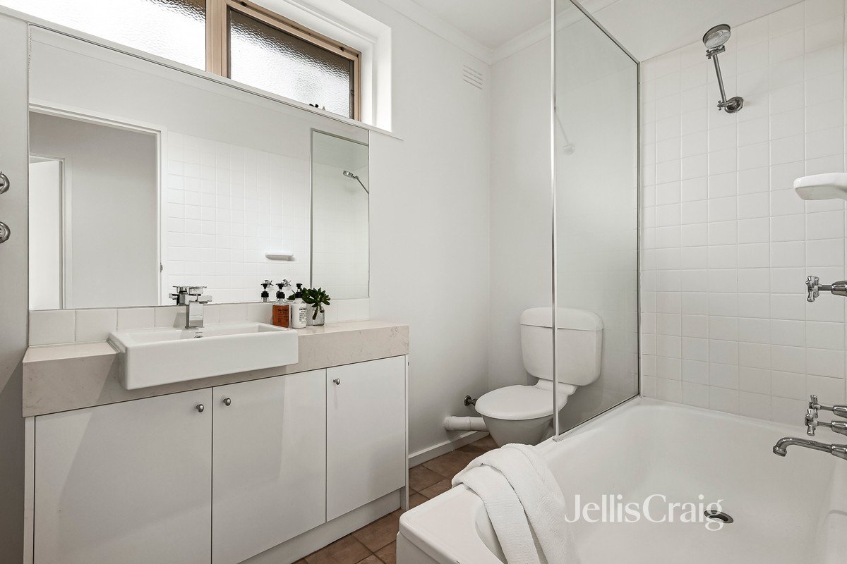 6/2 Edinburgh Street, Richmond image 6