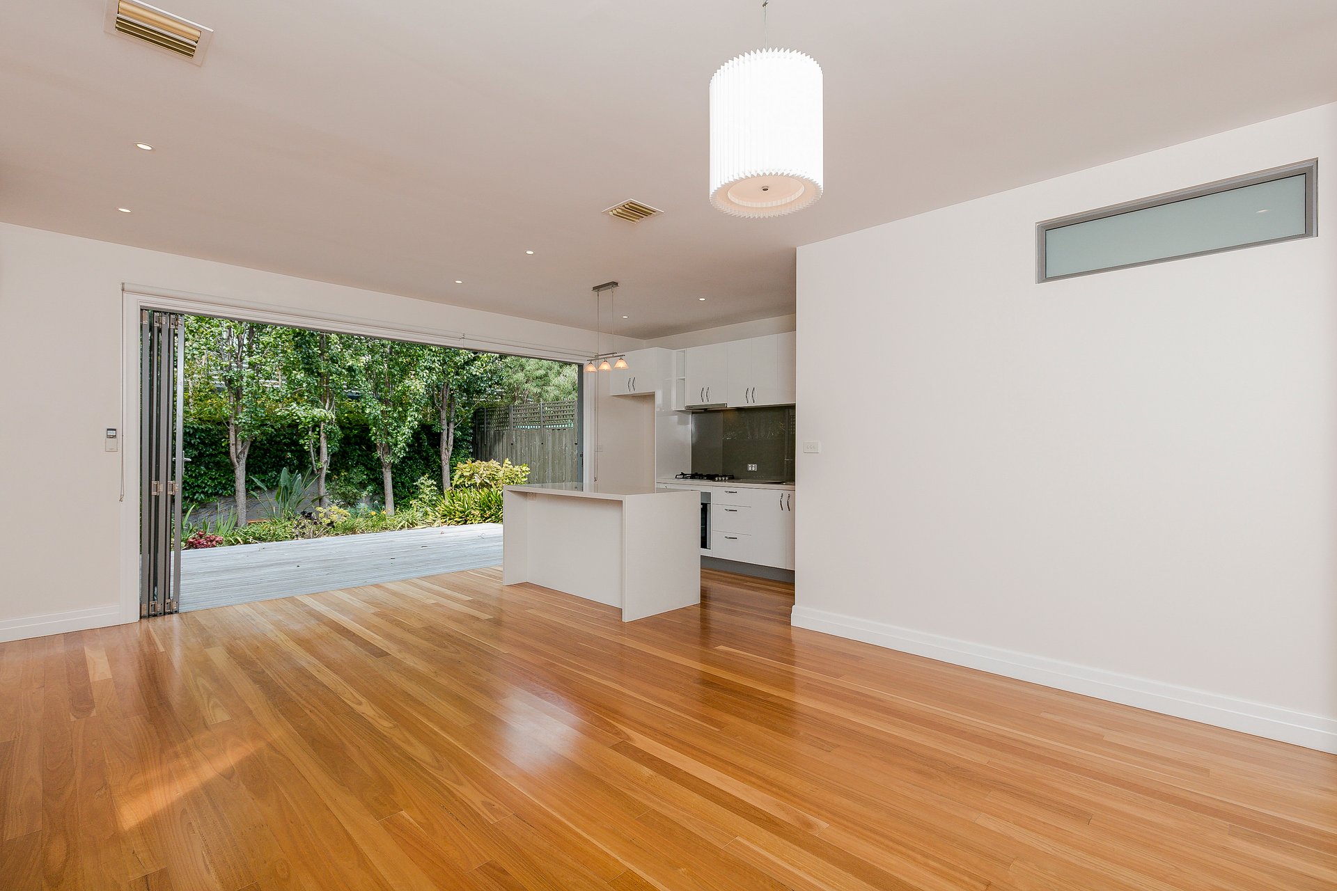 Property Gallery Thumbnail 3