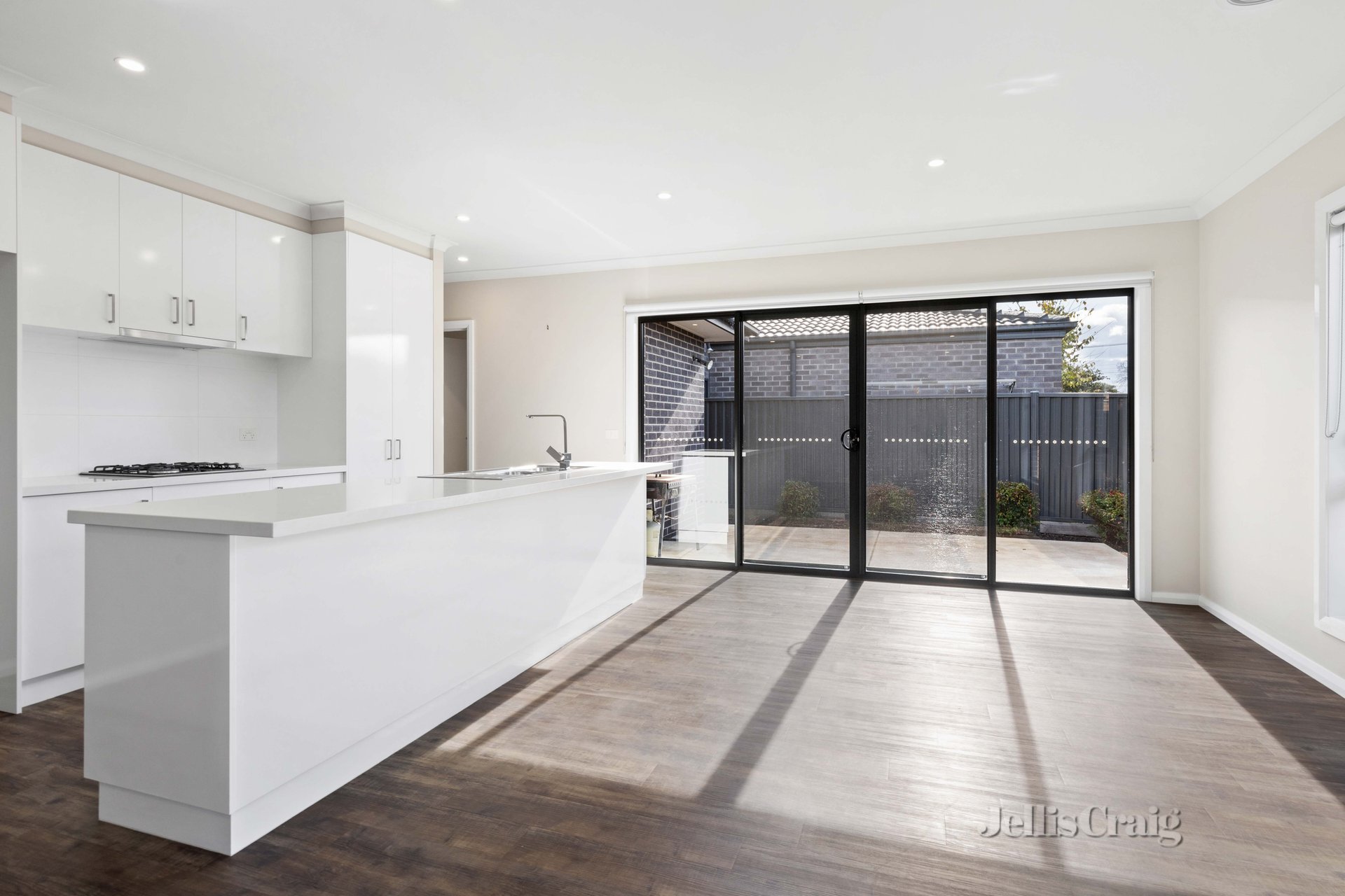62 Elaine Avenue, Alfredton image 3