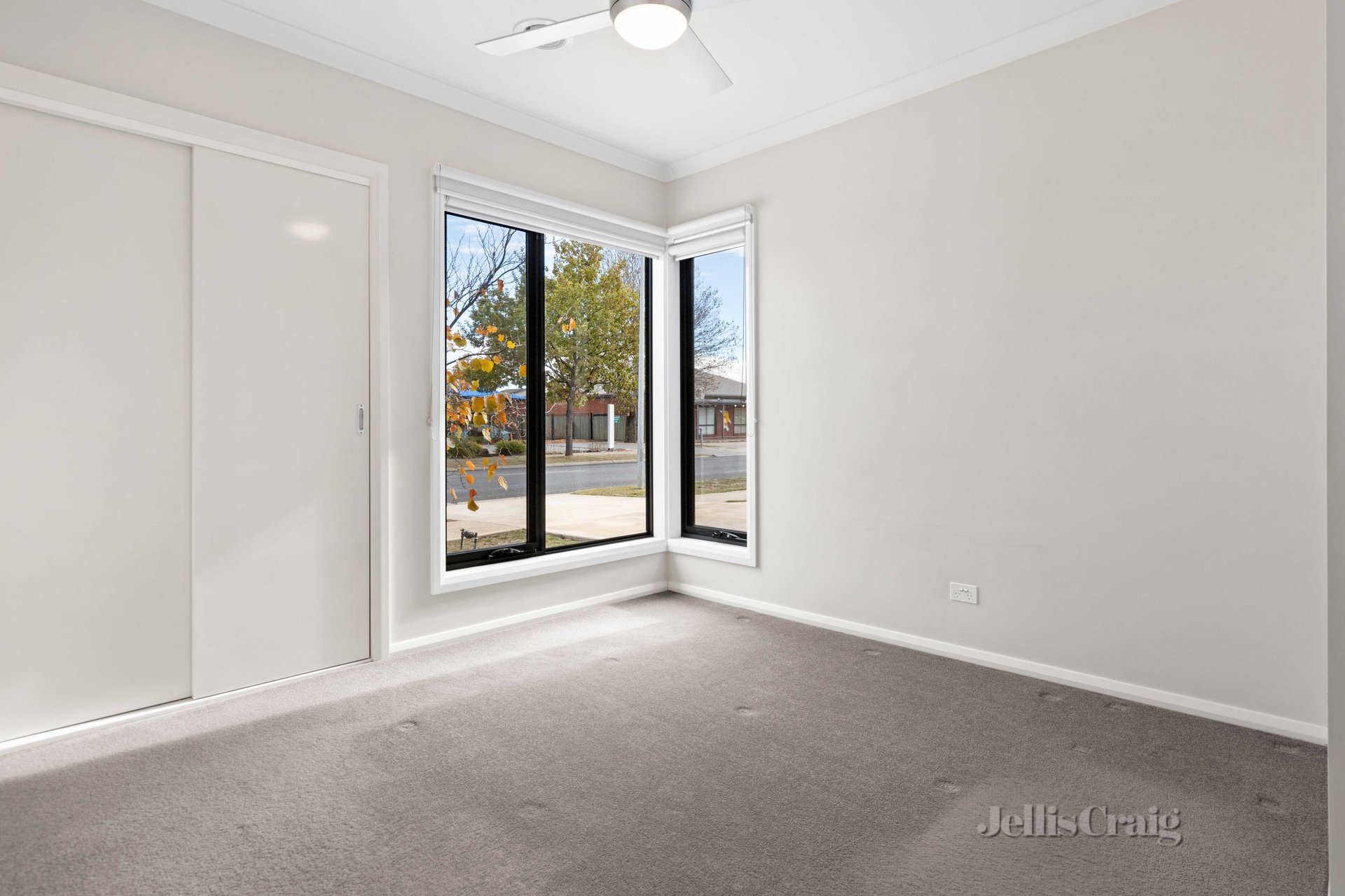 62 Elaine Avenue, Alfredton image 6