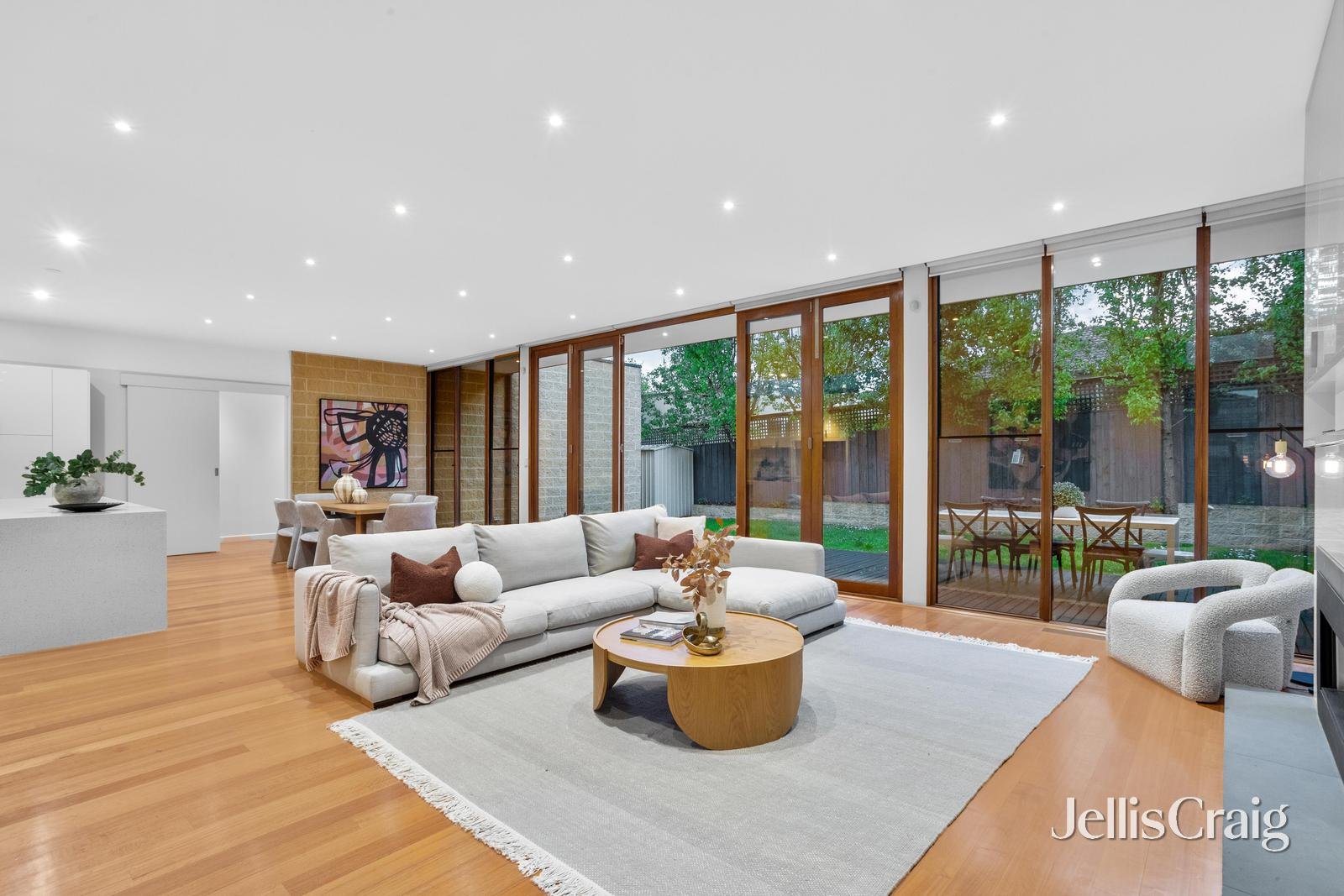 62 Empress Road, Surrey Hills image 2