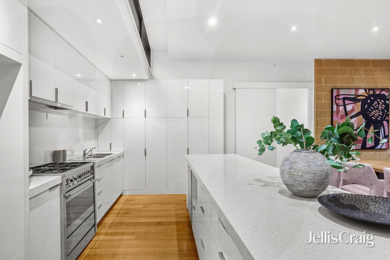 62 Empress Road, Surrey Hills image 7
