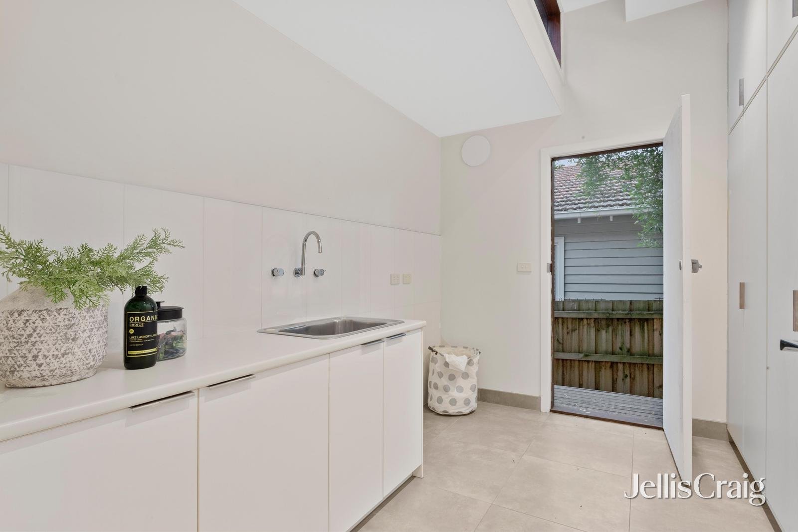 62 Empress Road, Surrey Hills image 17