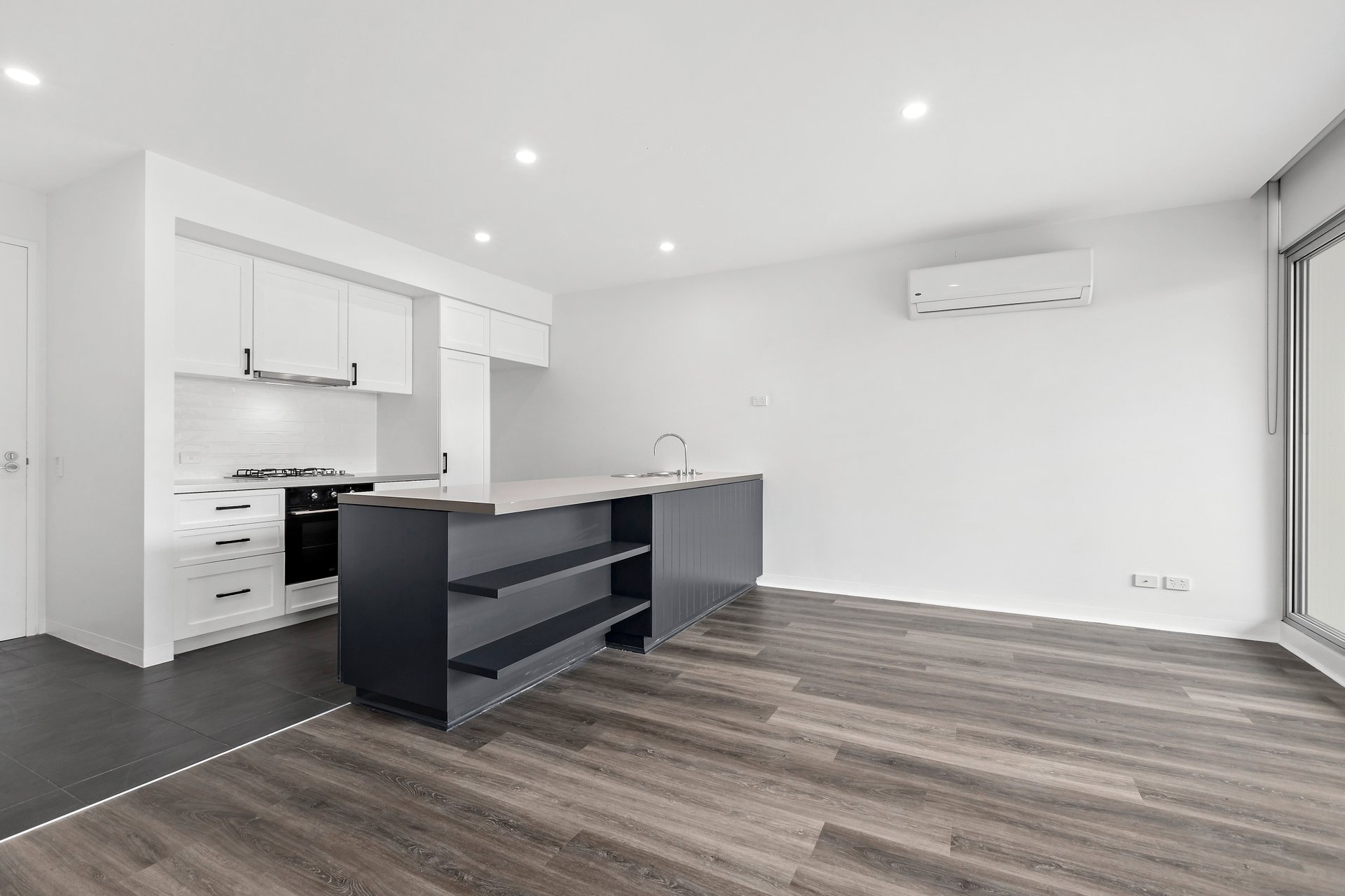6/2 Horizon Drive, Maribyrnong image 2