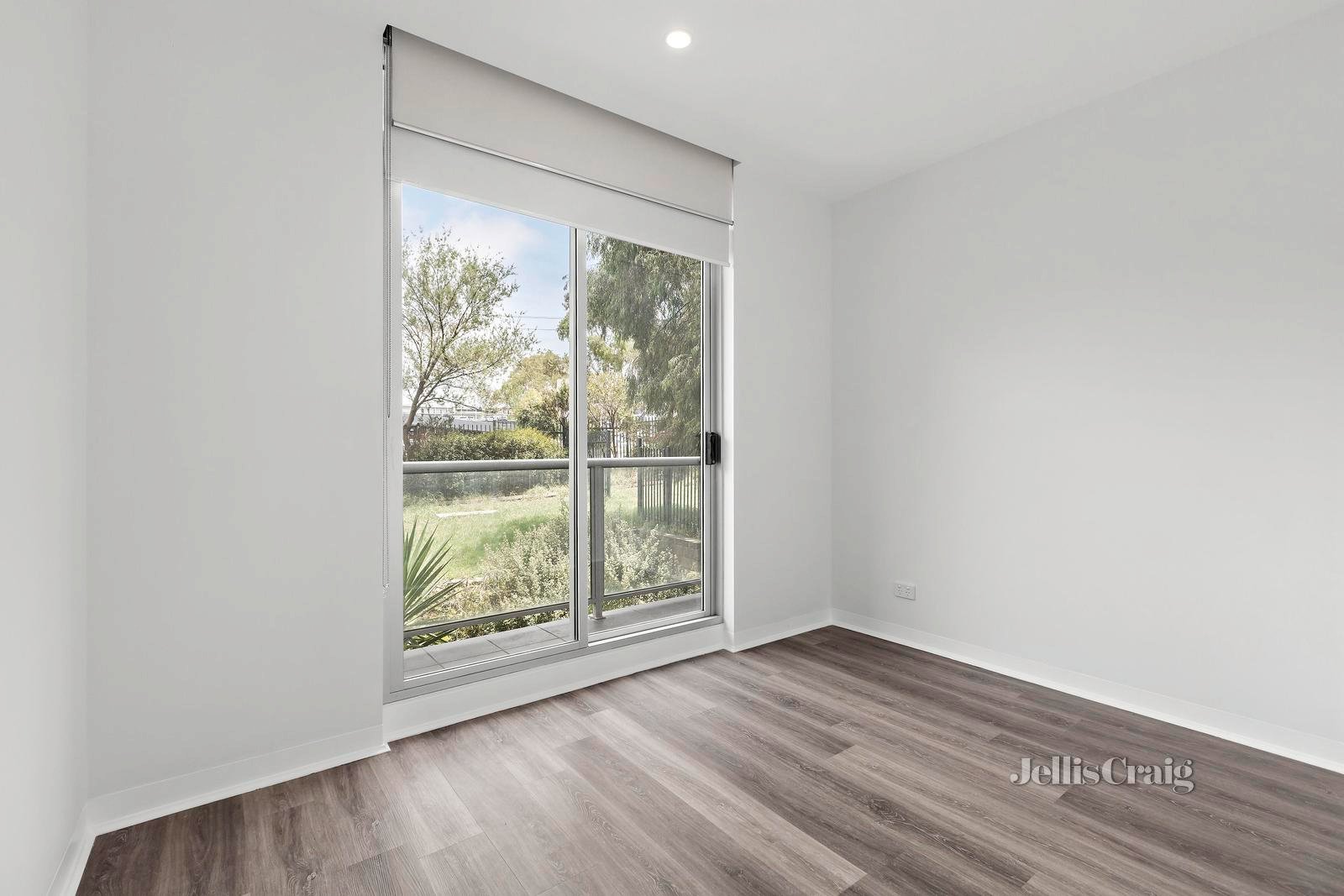 6/2 Horizon Drive, Maribyrnong image 7