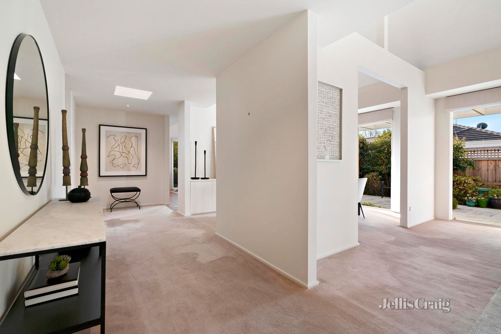 6/2 Knutsford Street, Balwyn image 3