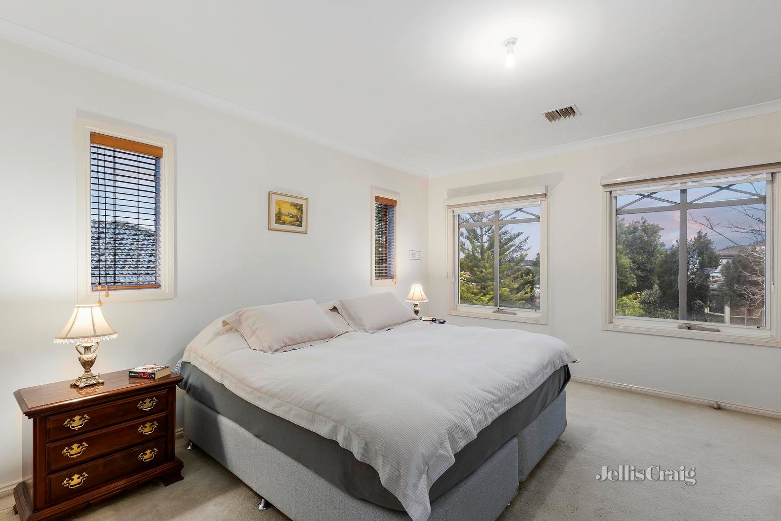 62 Margot Avenue, Doncaster image 7