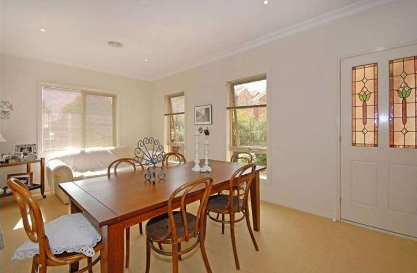6/2 Mckelvie Court, Glen Waverley image 3