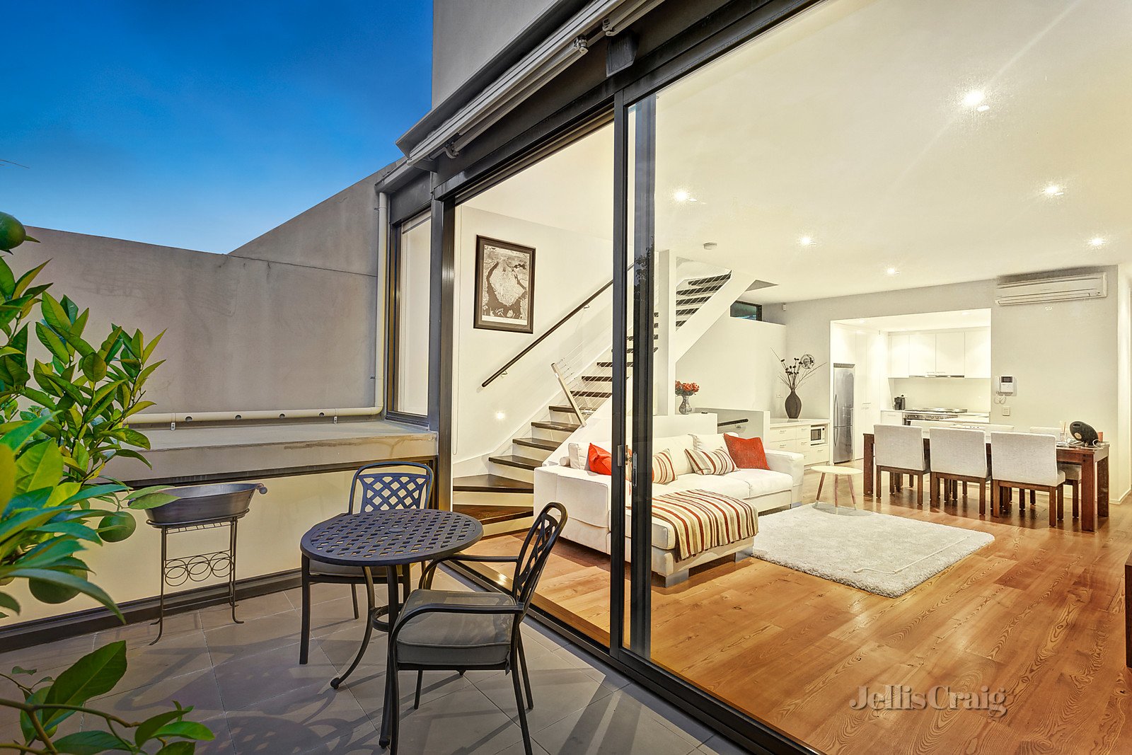 6/2 Mercer Road, Armadale image 7