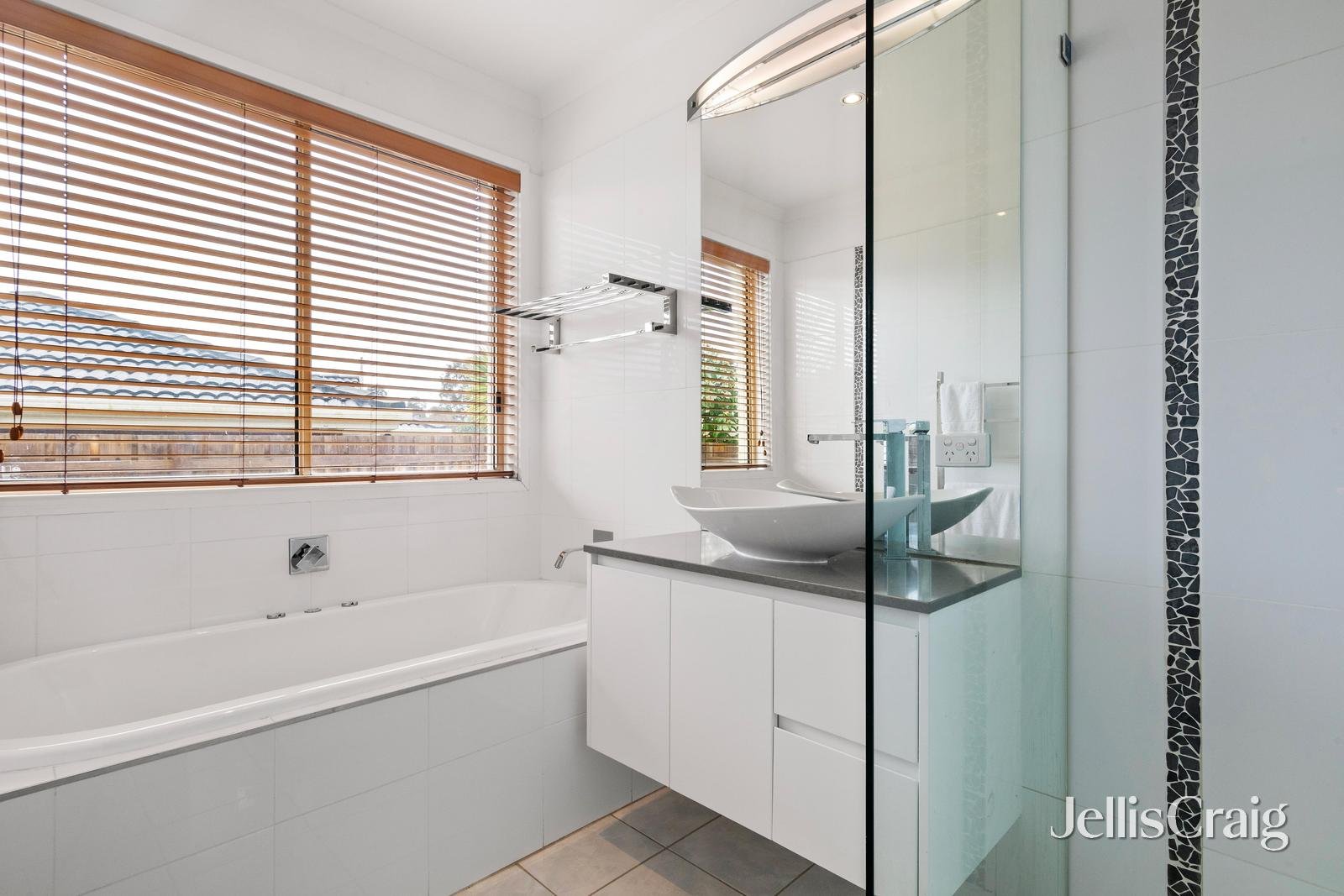 62 Murrindal Drive, Rowville image 7