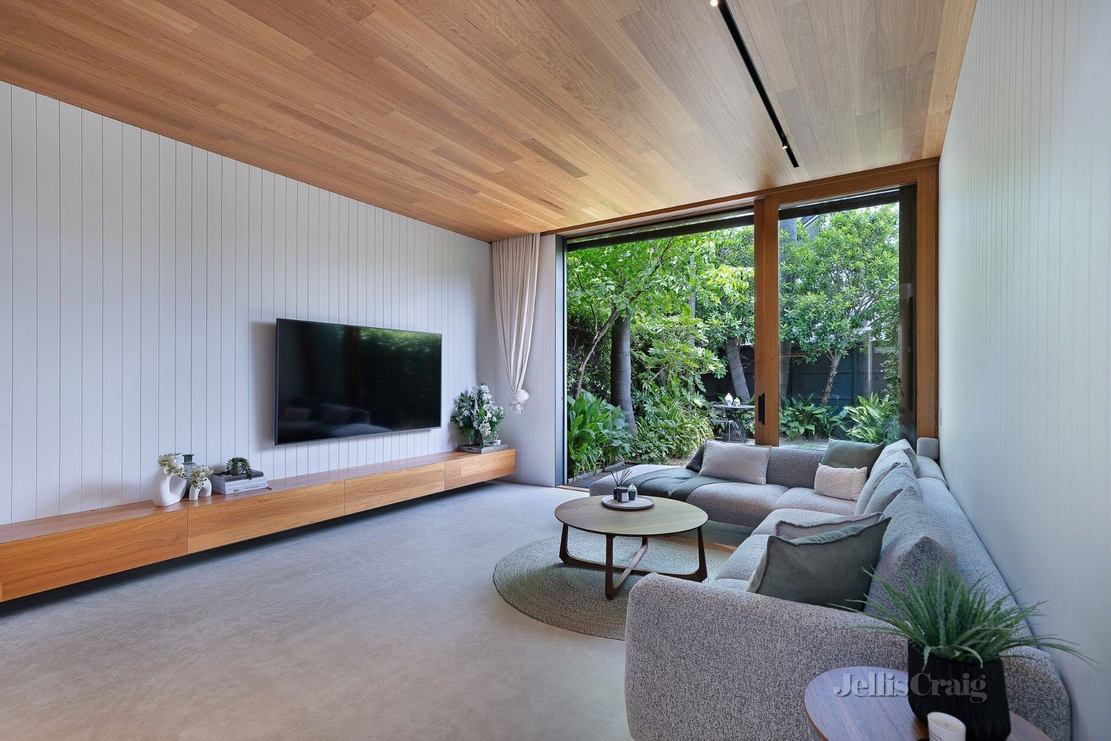 62 Page St, Albert Park image 5