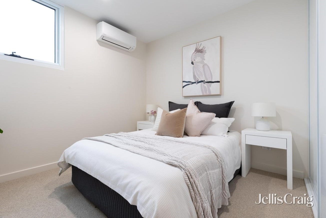 6/2 Ruda Street, Doncaster image 14