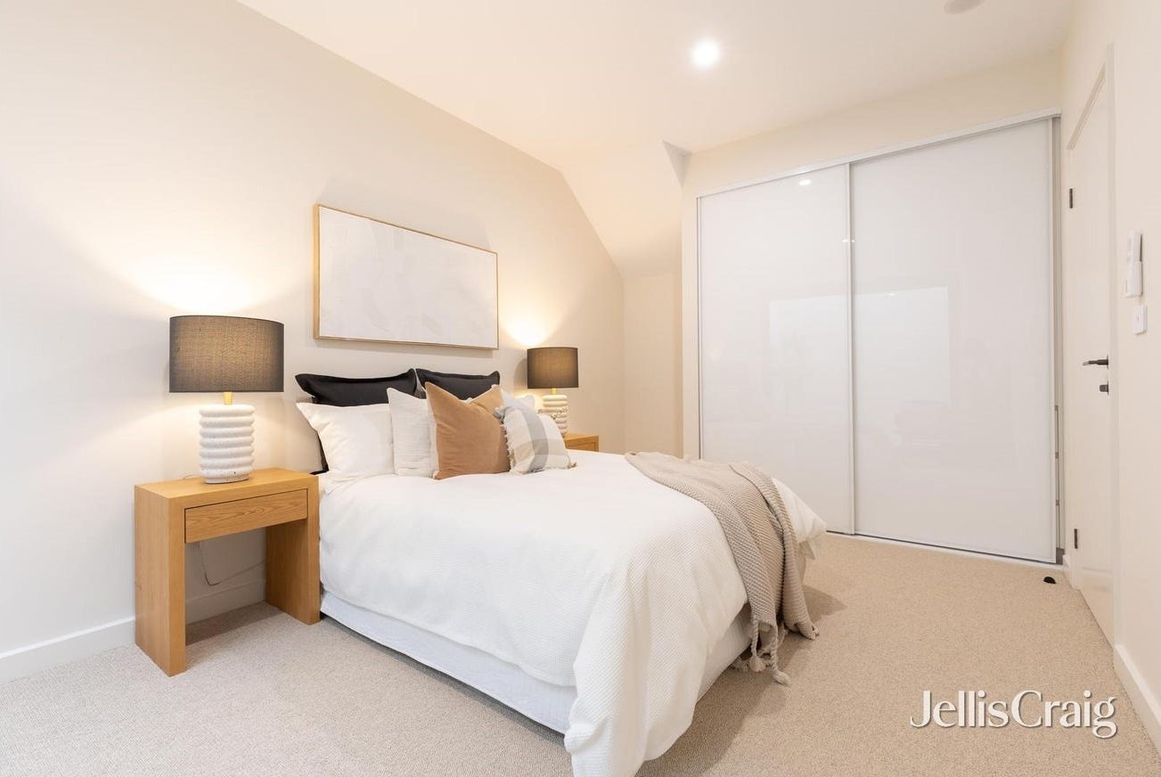 6/2 Ruda Street, Doncaster image 13