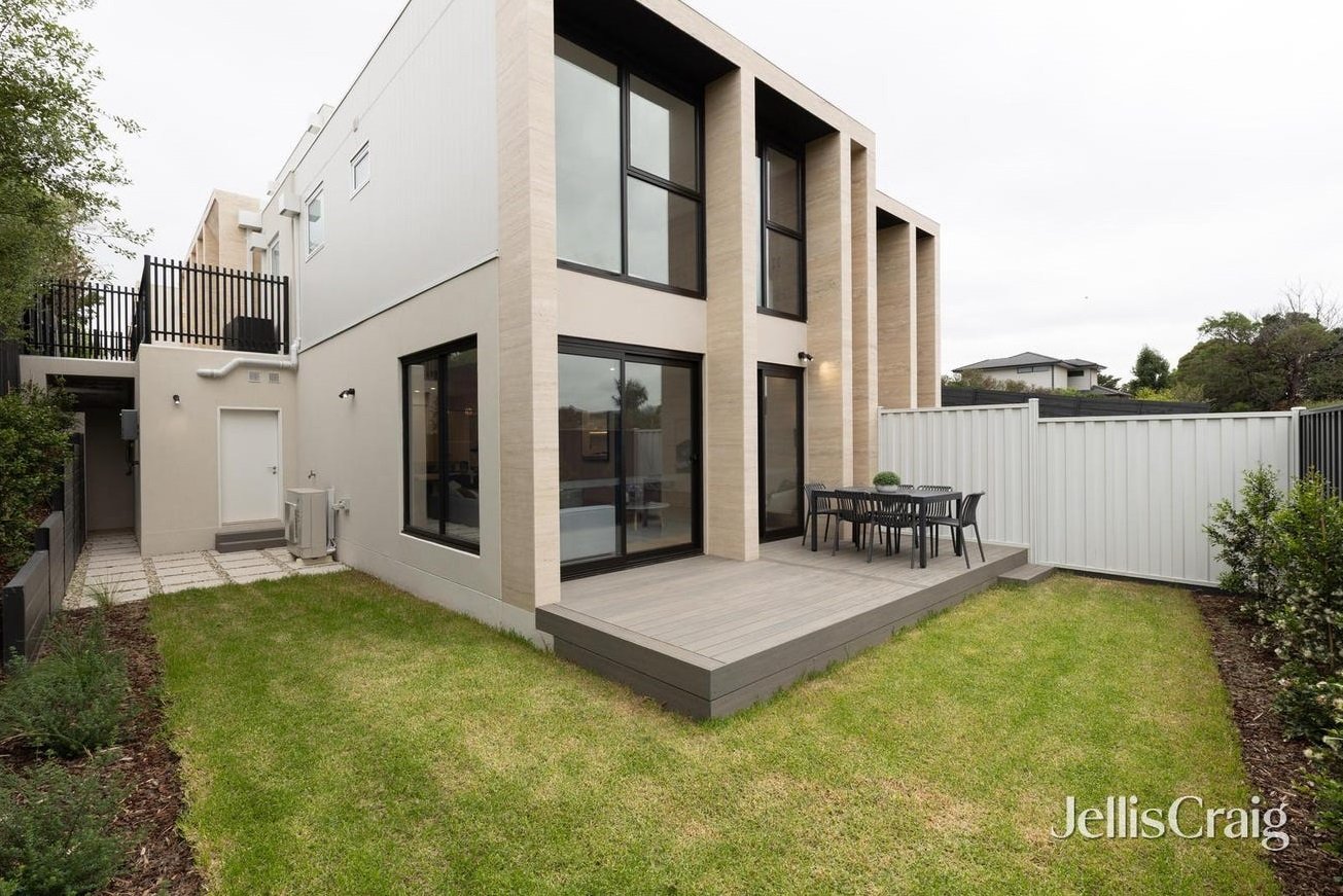 6/2 Ruda Street, Doncaster image 7
