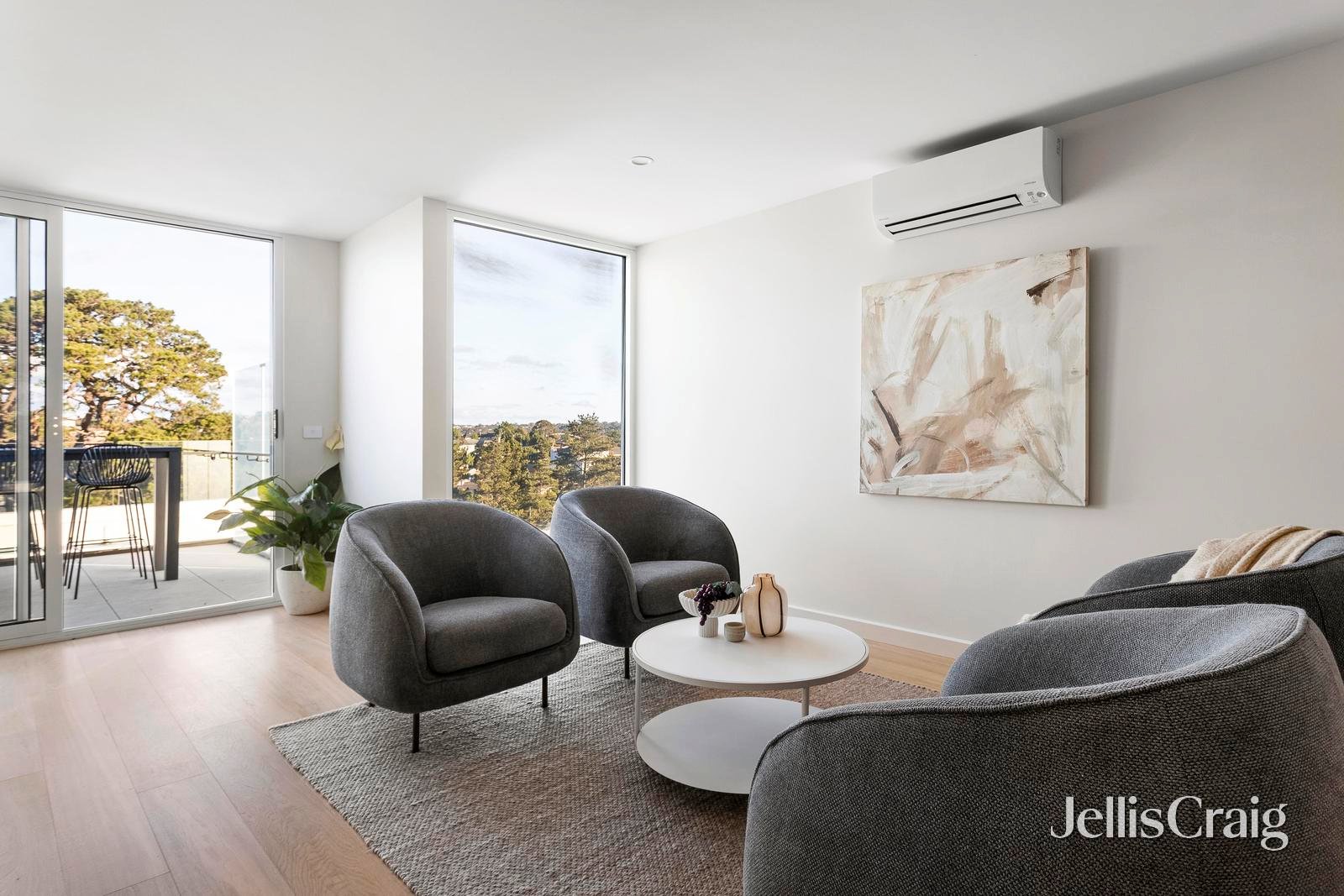 6/2 Ruda Street, Doncaster image 7