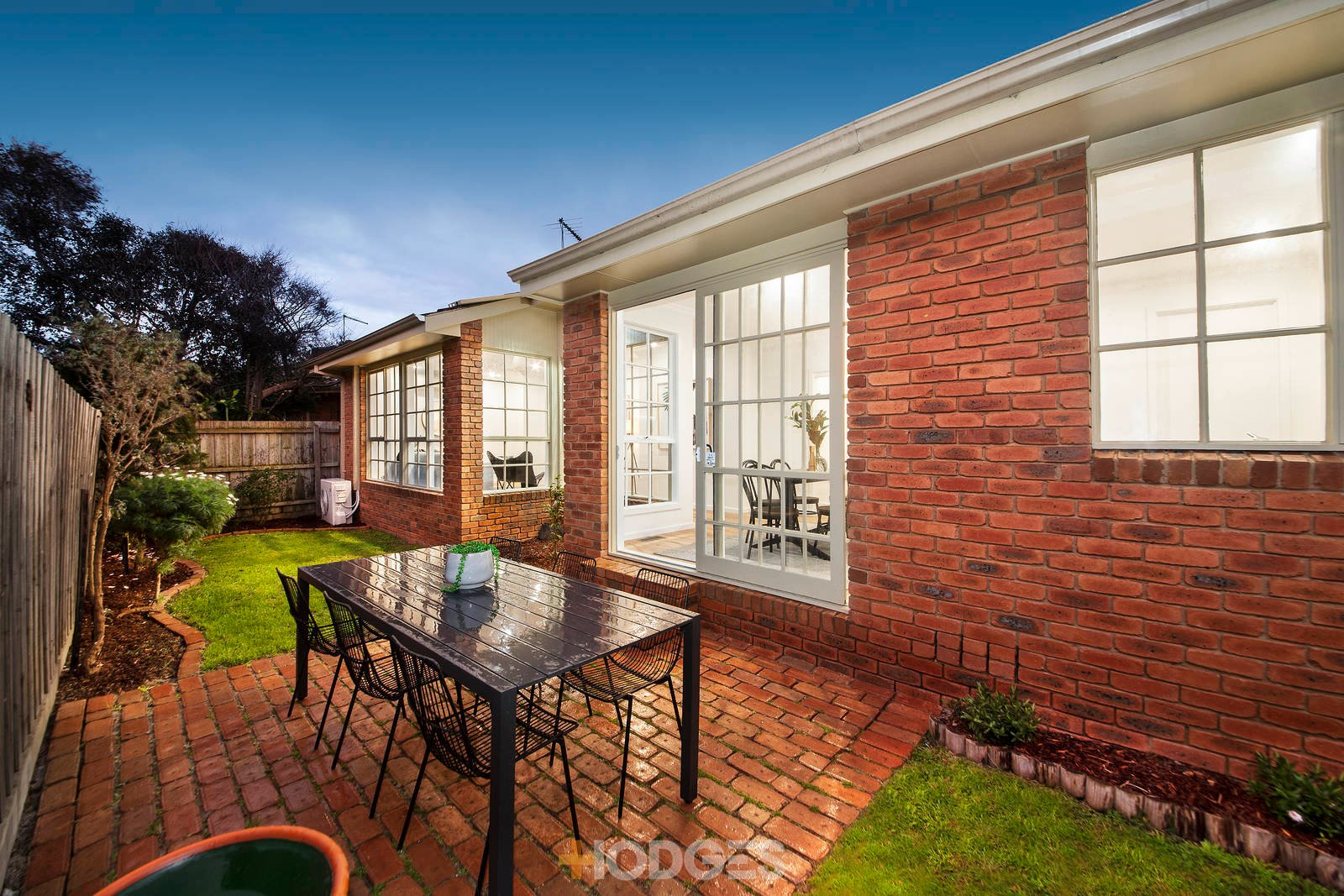 6 / 2 Sandringham Road Sandringham