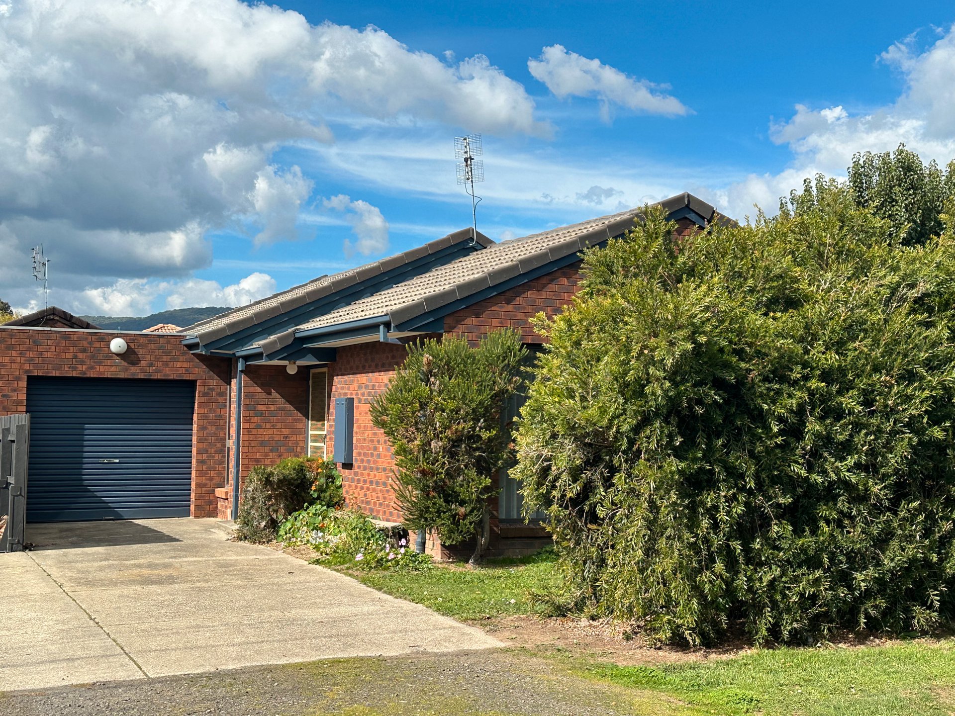 6/2 Schaw Street, Woodend image 1
