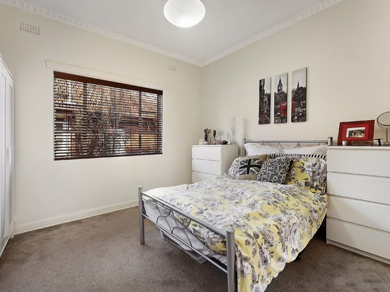 6/2 Southey Street, Elwood image 3