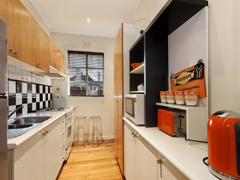 6/2 Southey Street, Elwood image 4