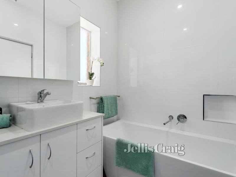 62 Sutton Street, Balwyn North image 7