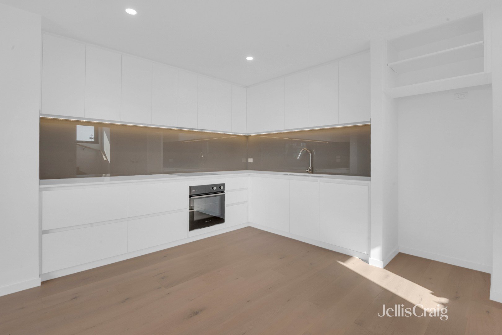 6/2 Union Street, Brunswick image 4