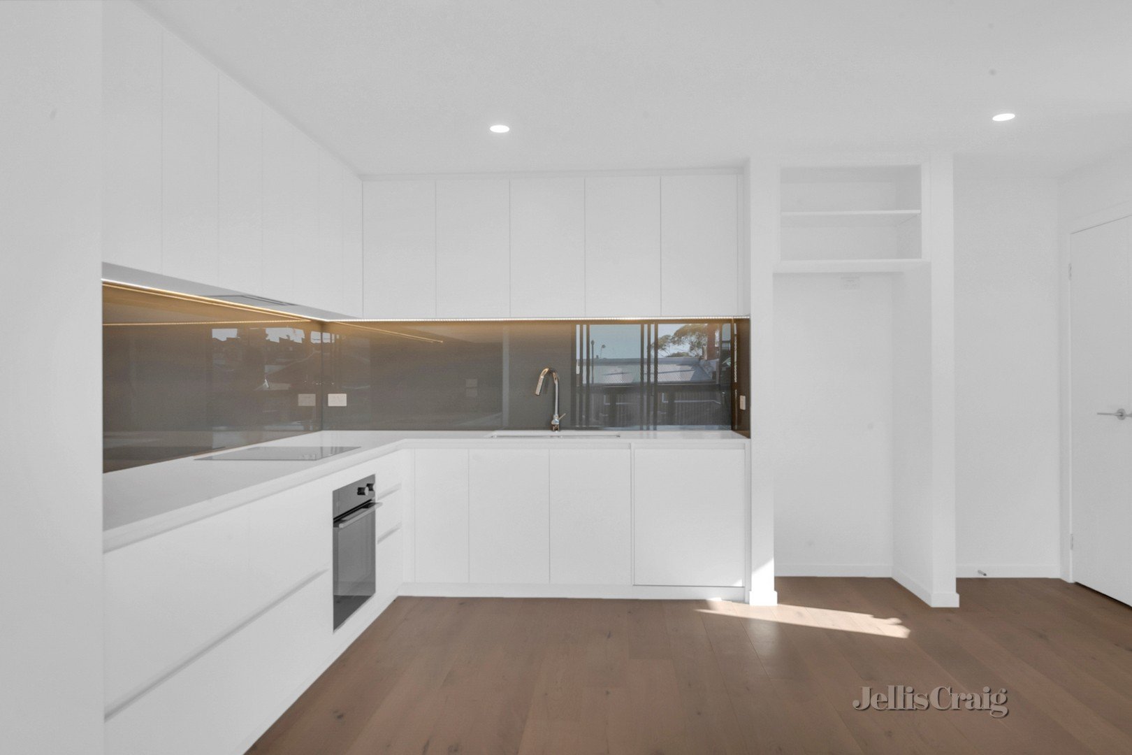 6/2 Union Street, Brunswick image 5