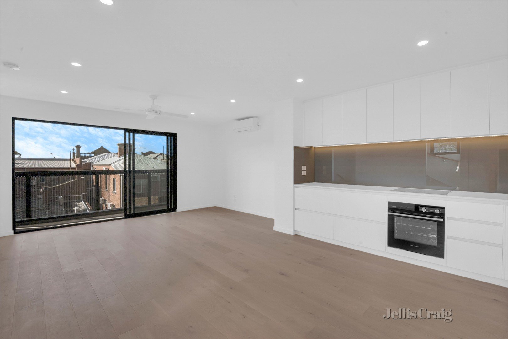 6/2 Union Street, Brunswick image 6