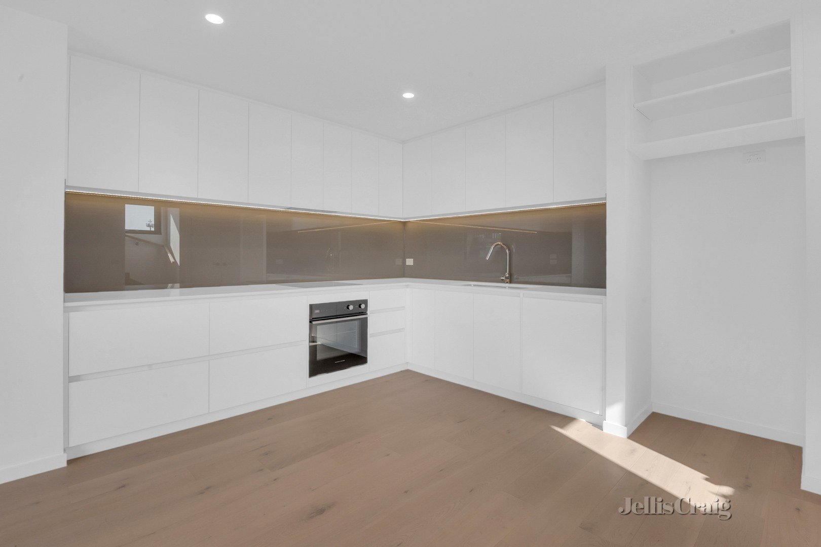 6/2 Union Street, Brunswick image 4