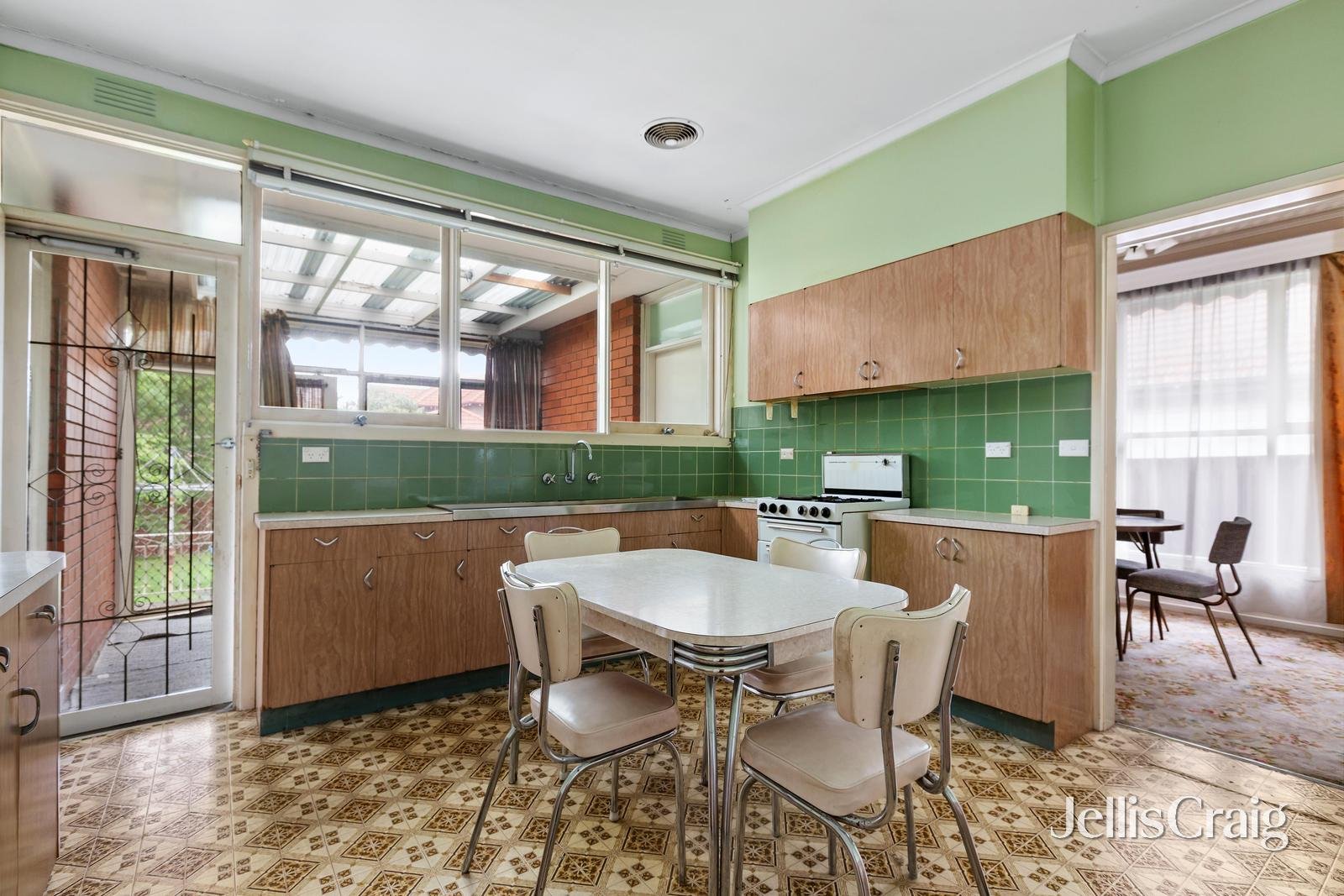 62 Waiora Road, Rosanna image 5