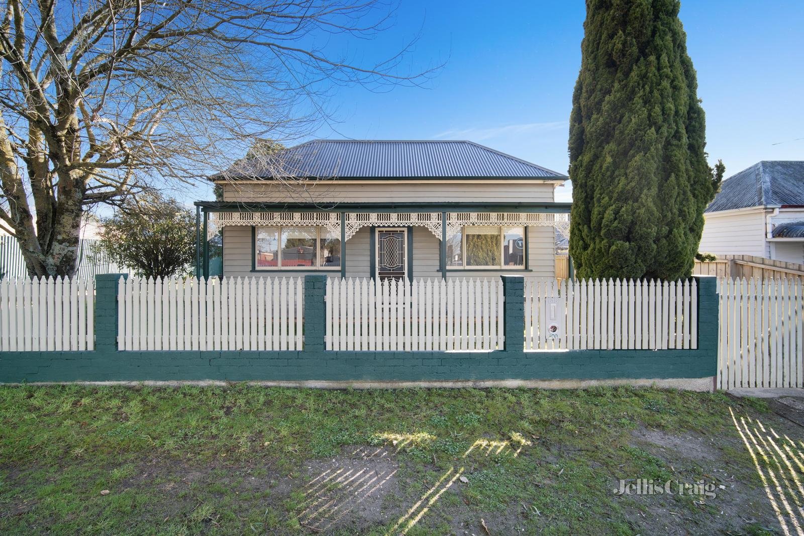 620 La Trobe Street, Redan image 1