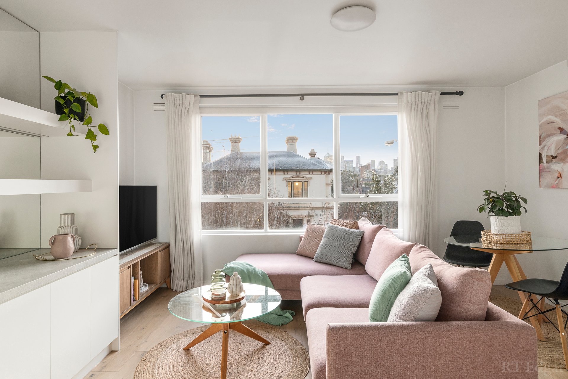 Property Gallery - Main Image