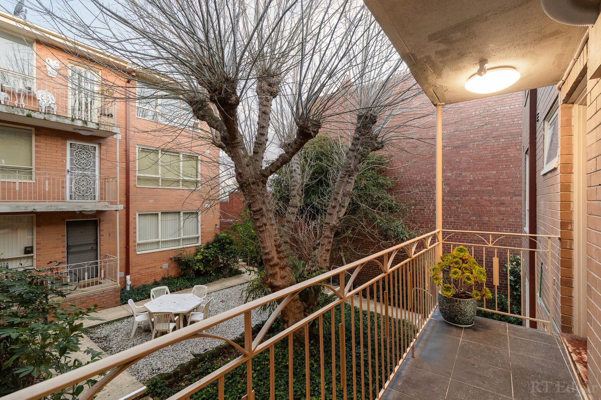 Property Gallery Thumbnail 9