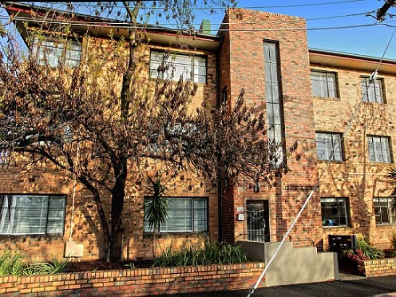 6/203 Brighton Road, Elwood image 1