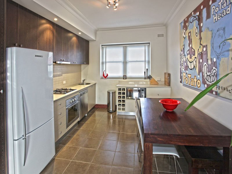 6/203 Brighton Road, Elwood image 5