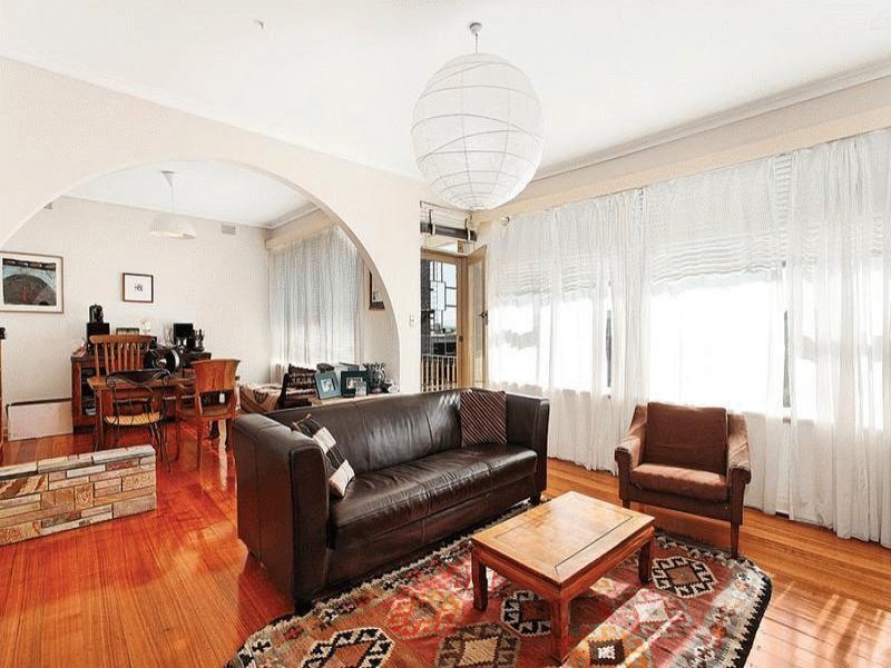 6/206 Whitehorse Road, Balwyn image 2