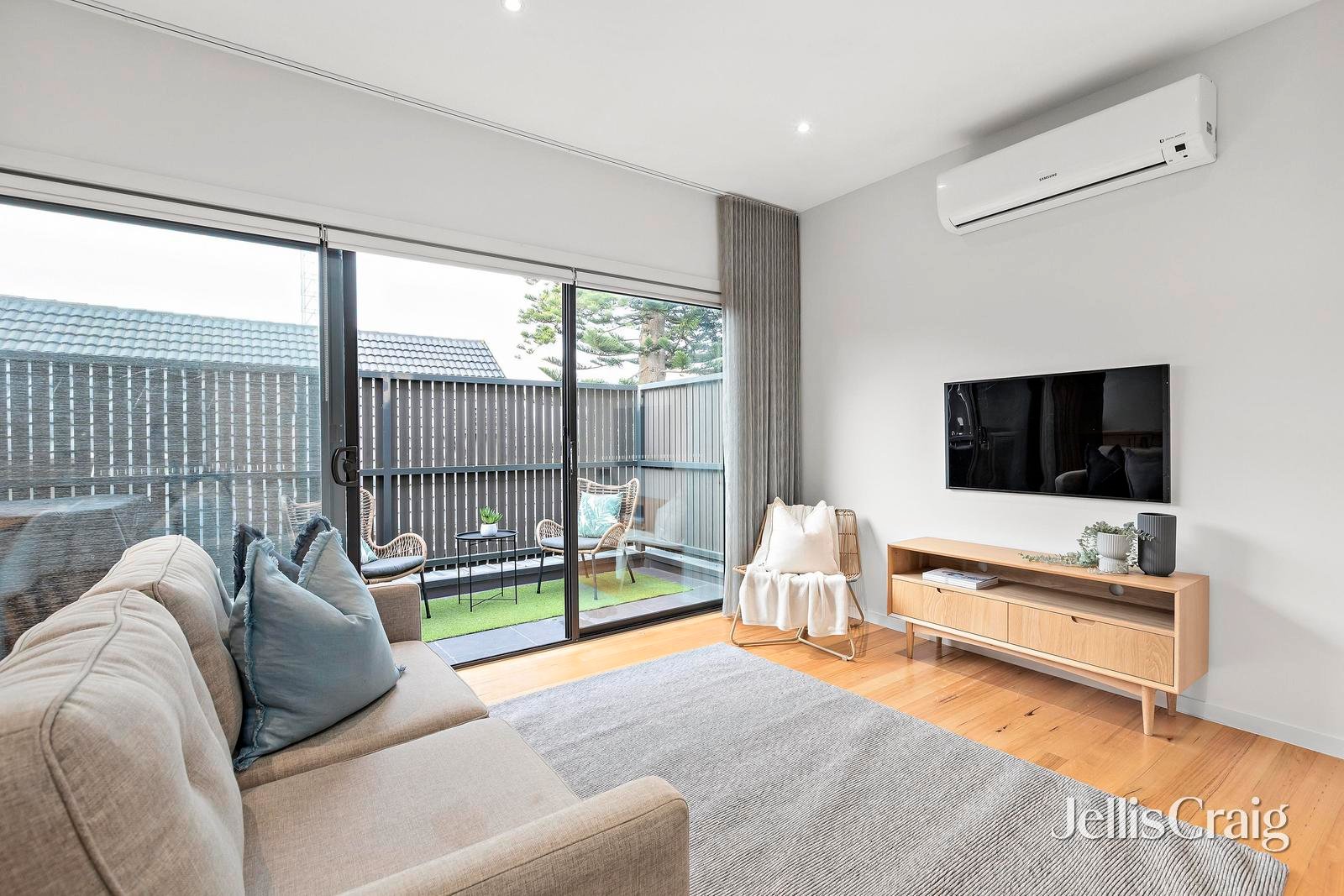 6/209 Station Street, Edithvale image 2