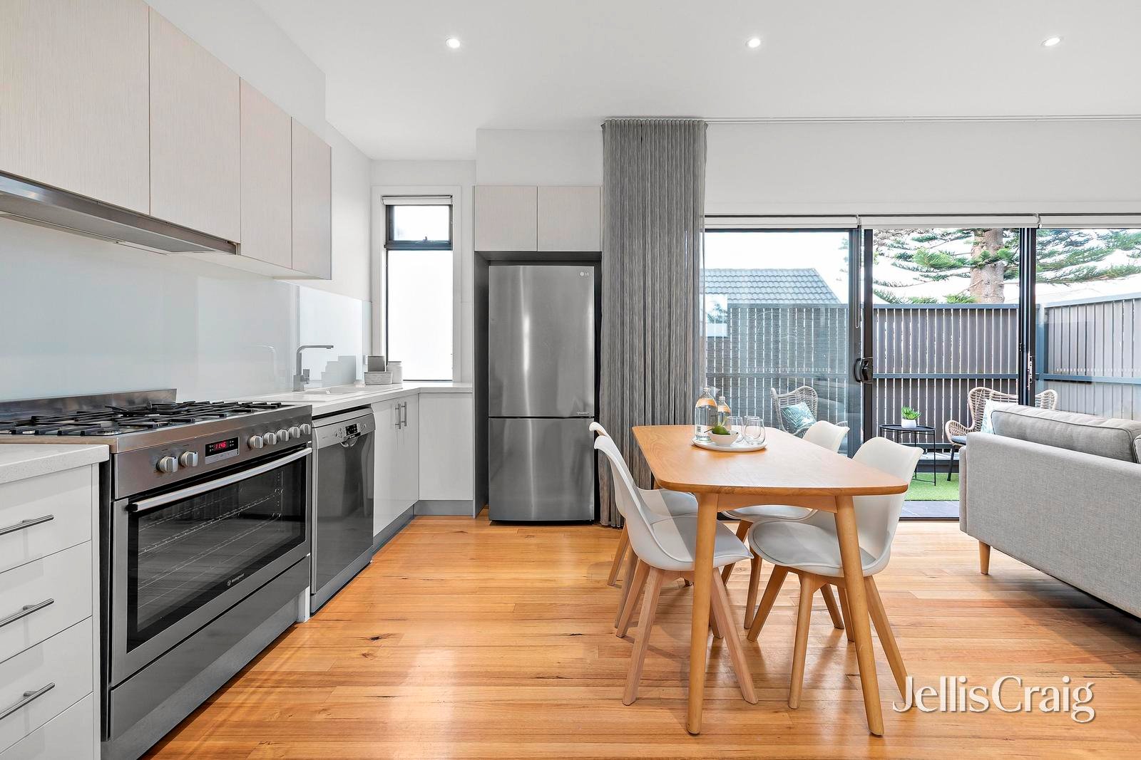6/209 Station Street, Edithvale image 6