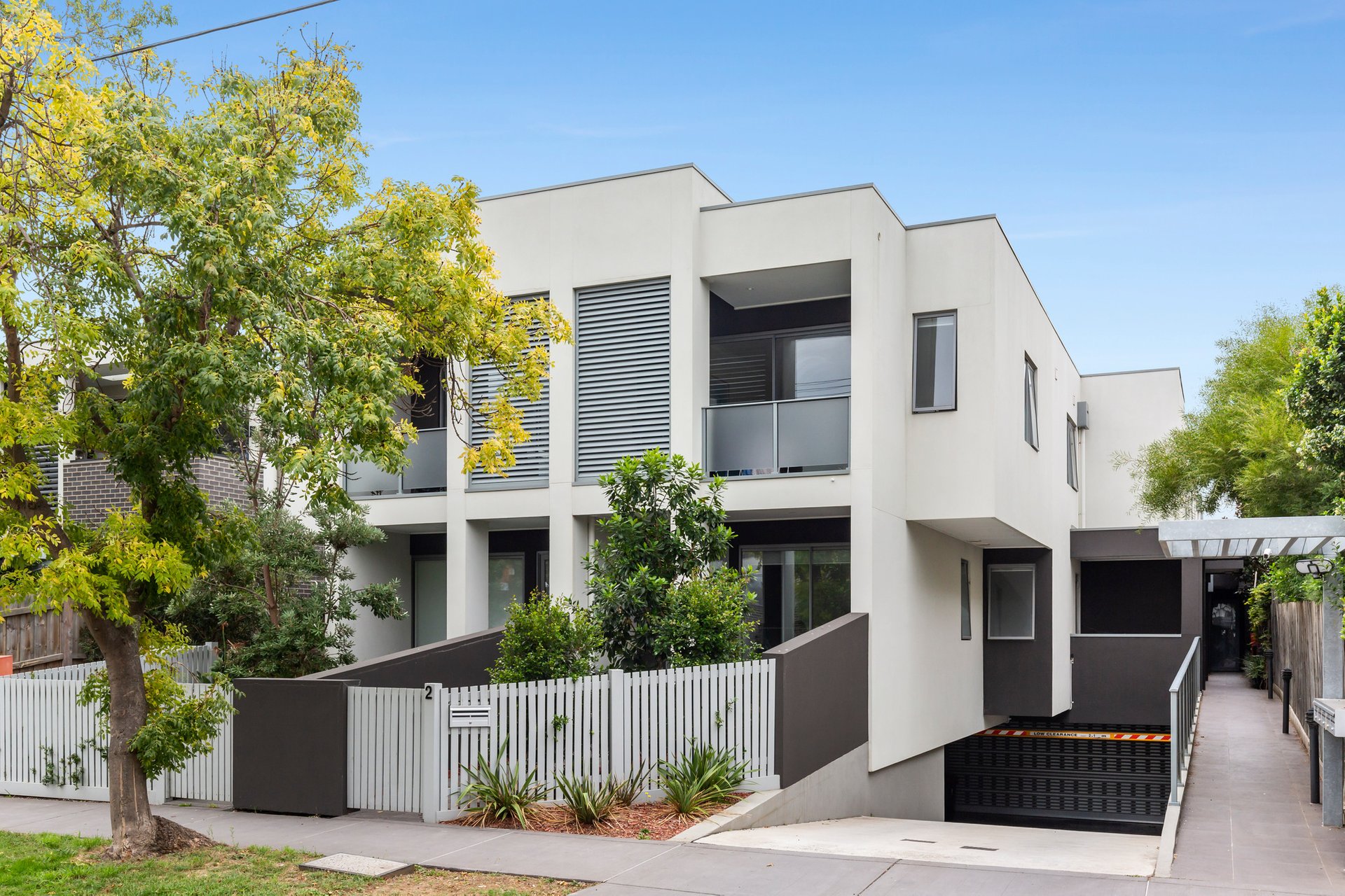 6/21 Barker Street, Cheltenham image 1