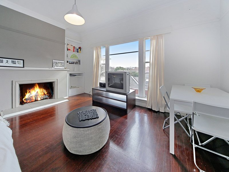 6/21 Glenhuntly Road, Elwood image 2