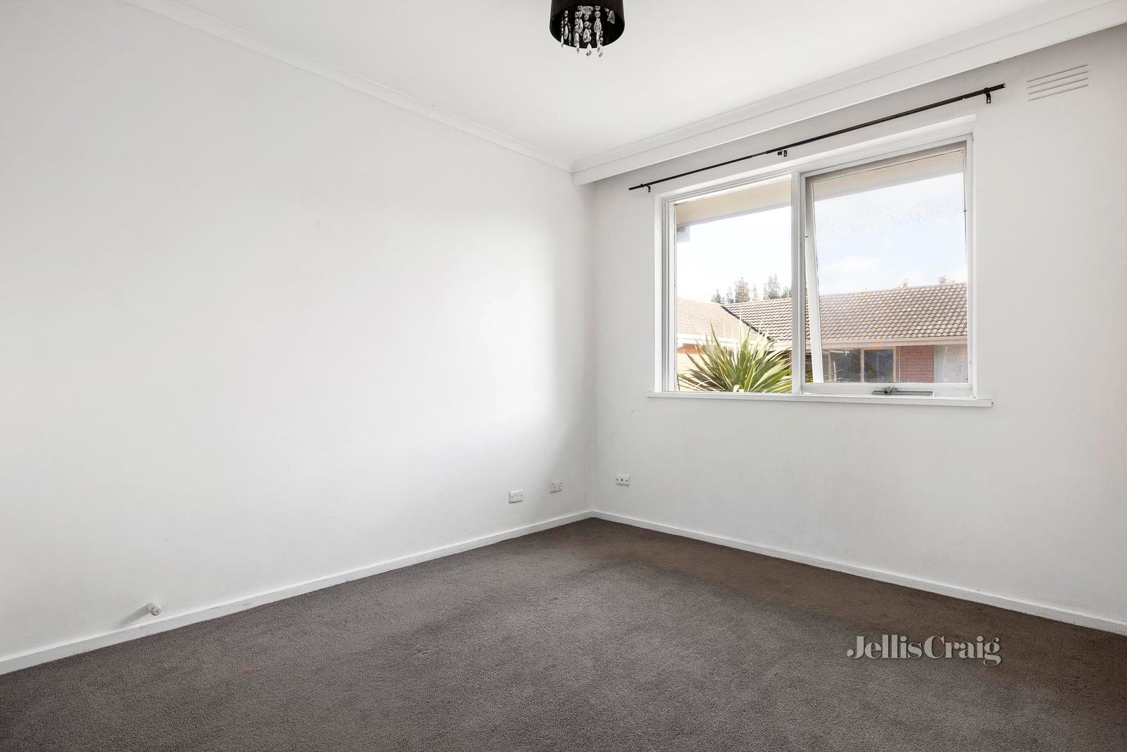 6/21 Holloway Street, Ormond image 7